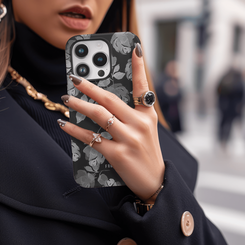 Chic Noir Petals - Case