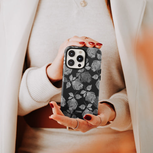 Chic Noir Petals - Case