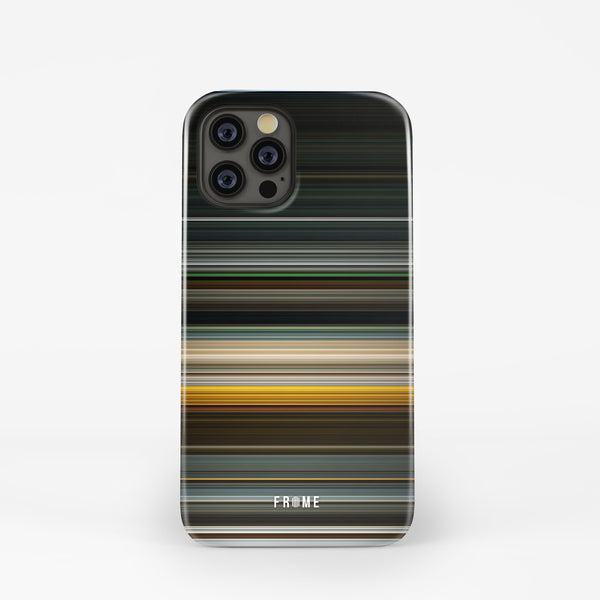 Front view of snowpiercer Frome Snap phone case