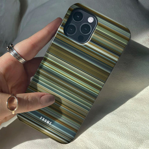 gone girl Frome phone case when holding in hands