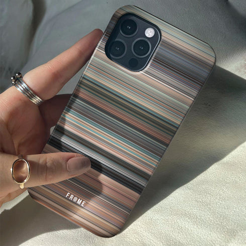 thelma & louise Frome phone case when holding in hands