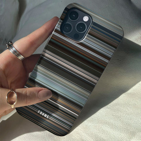 heat Frome phone case when holding in hands