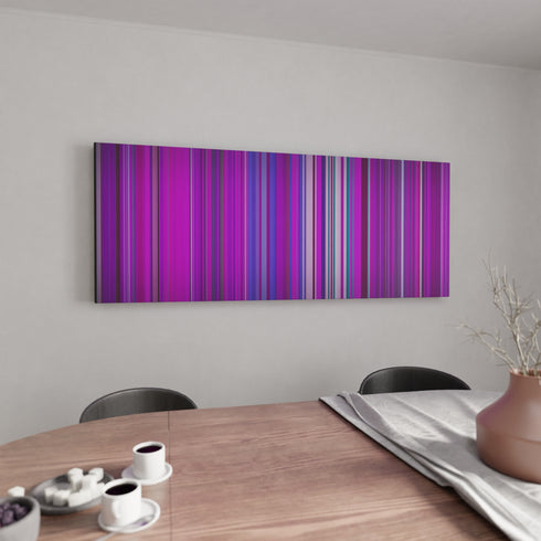 Kitchen with Ariana Grande - 7 Rings Frome on the wall