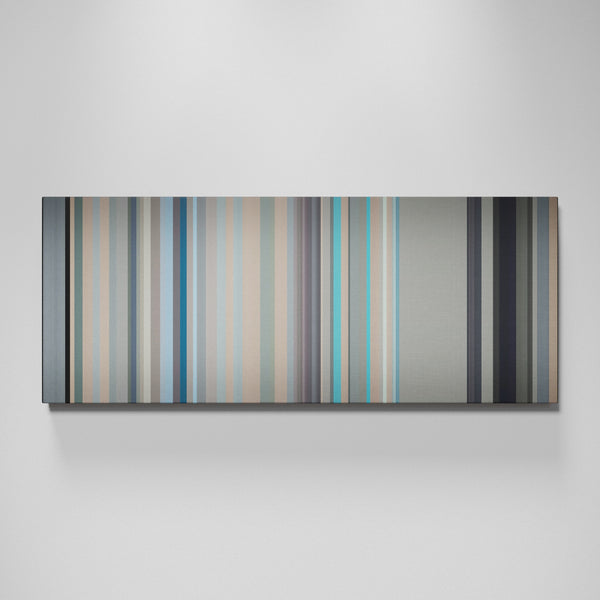 Front view of Lorde-Royals Frome