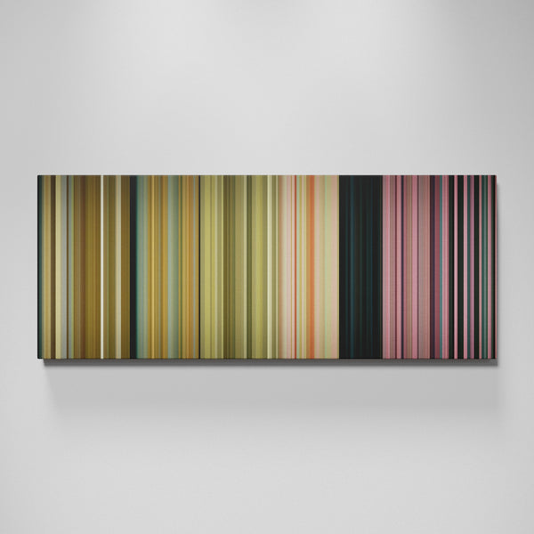 Front view of Miley-Cyrus-Party-In-The-USA Frome