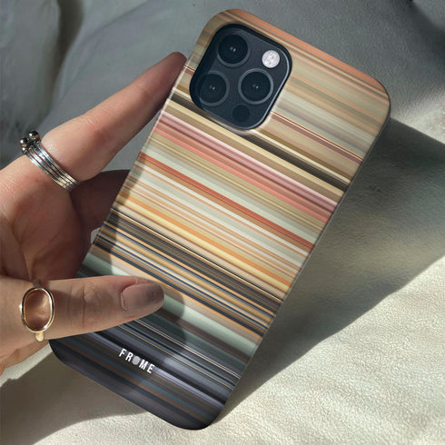 taylor swift - wildest dreams Frome phone case when holding in hands