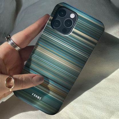 wire_room Frome phone case when holding in hands