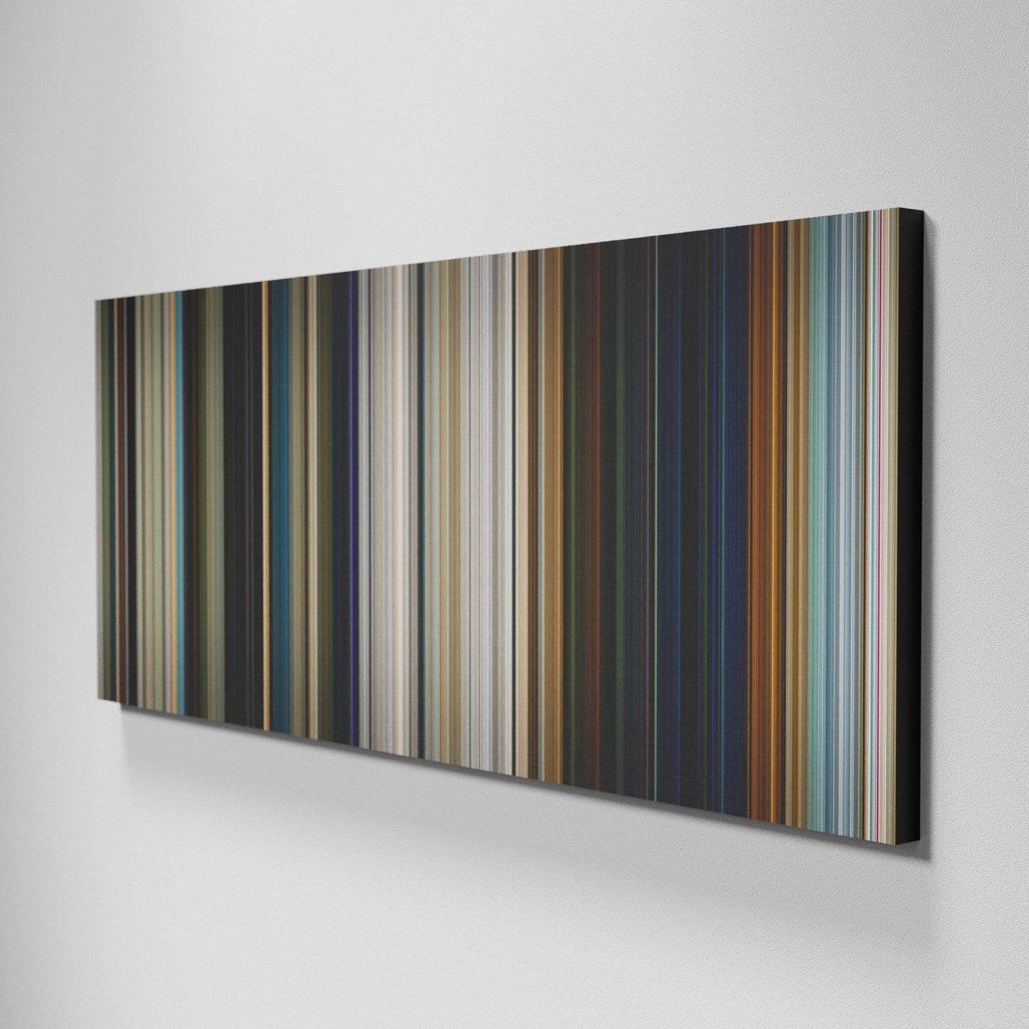 Side view of Basic of Spider-Man: Homecoming Frome on the wall