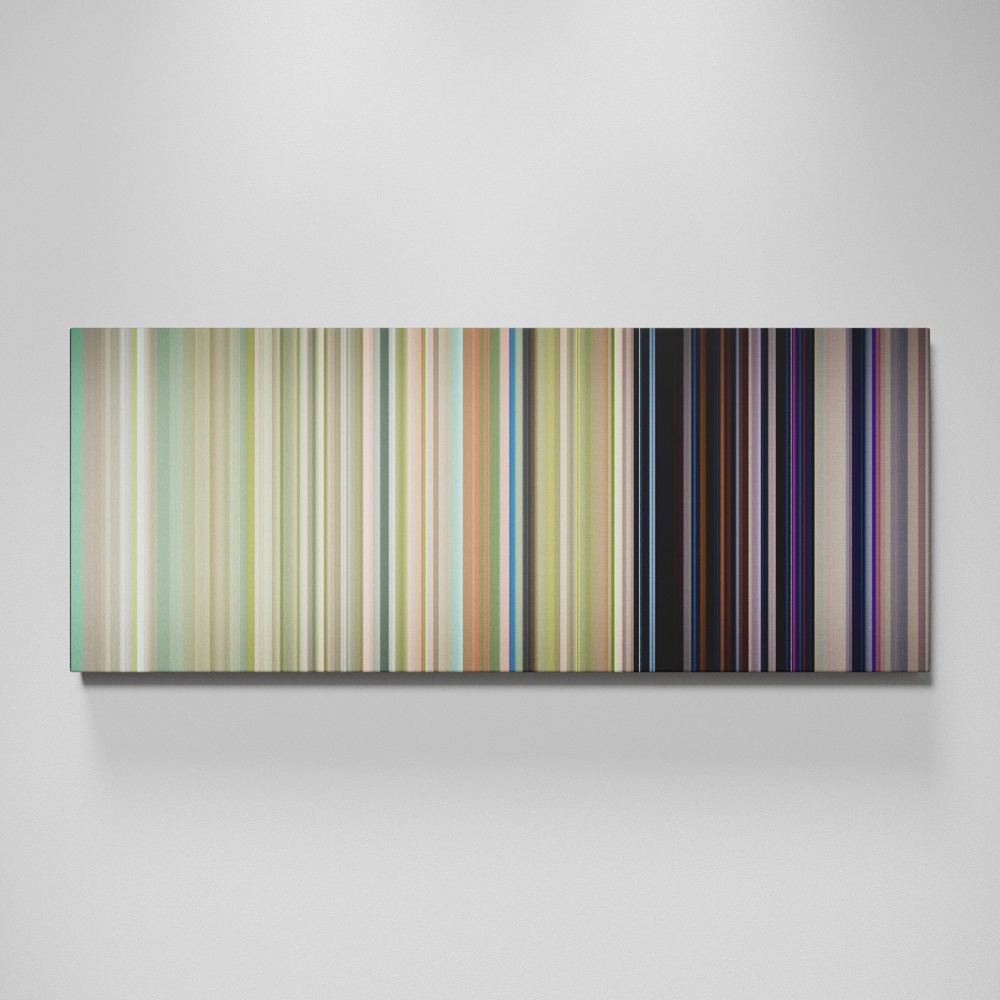 Front view of Jessie-J-Flashlight Frome